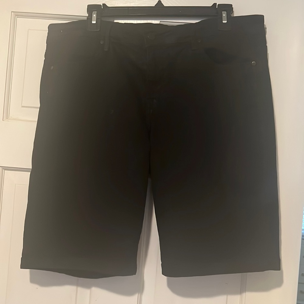 Ladies’ shorts